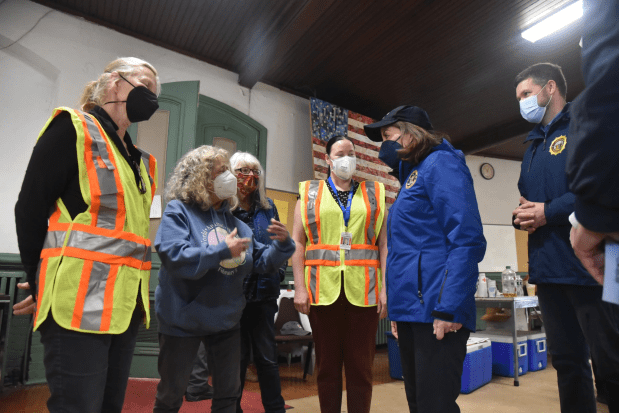 New York Gov. Kathy Hochul, right, visits the warming shelter and UCART shelter set up at the Andy Murphy Neighborhood Center in Midtown Kingston, N.Y., after the ice storm that struck Ulster County in February 2022. (Tania Barricklo/Daily Freeman, File)