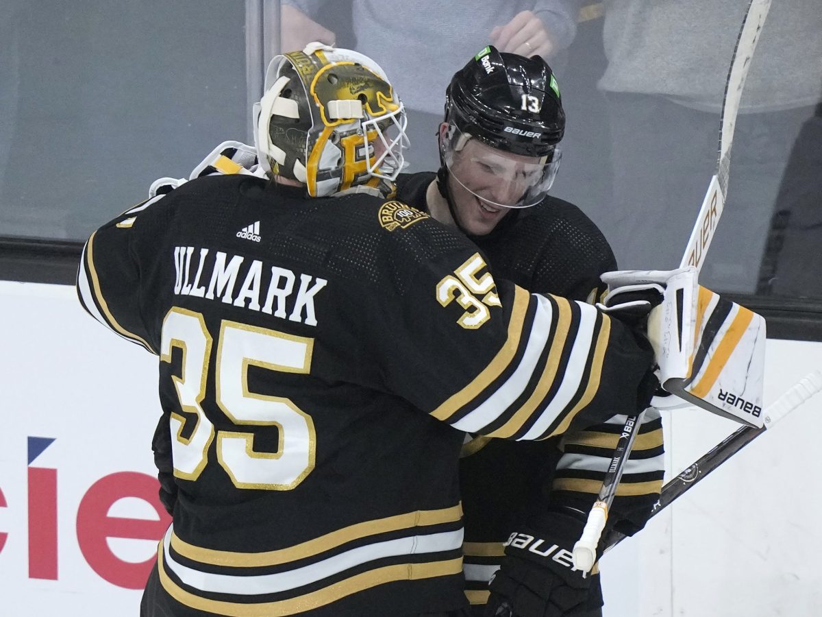 Coyle has 1st career hat trick, leads Bruins to 5-2 win over Islanders