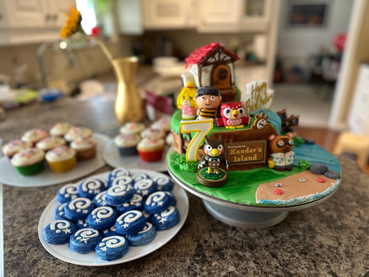 Animal Crossing New Horizon Fan Treats Community With An Amazing Cake On Their Son’s Birthday