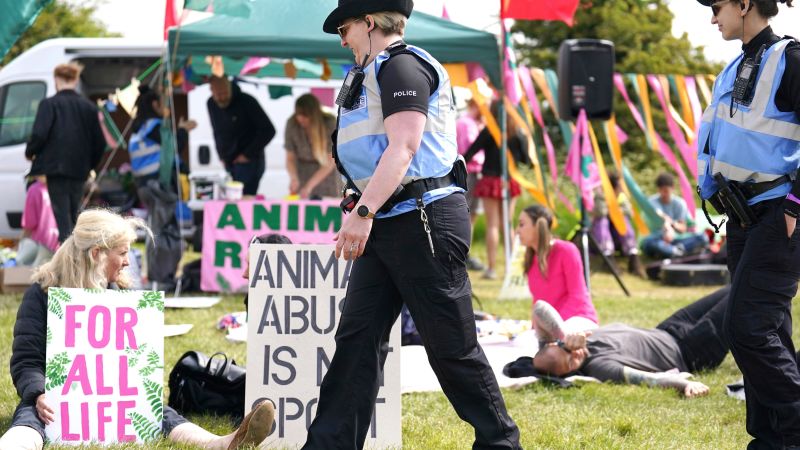 Epsom Derby: Police make 19 arrests as animal rights protesters plan to disrupt one of UK’s most prestigious horse races