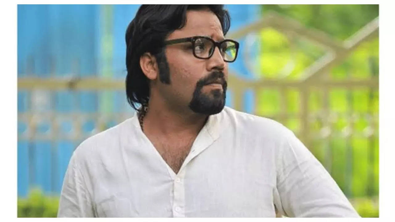 Animal director Sandeep Reddy Vanga says industry is hostile to 'outsiders' like him | Hindi Movie News